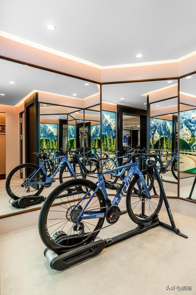 Rapha 上海 Clubhouse 盛大开业