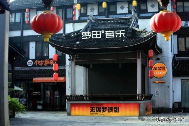 这条河边老街的“慢生活”：他们沿用数十年前的方式，一晃半生