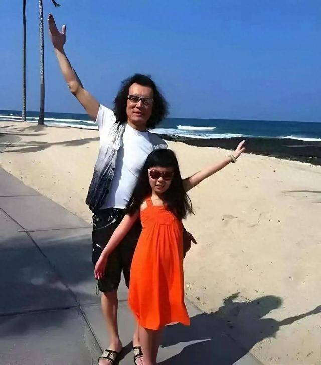 李咏也没想到，自己离世8年后，23岁的女儿就走上一条“不归路”