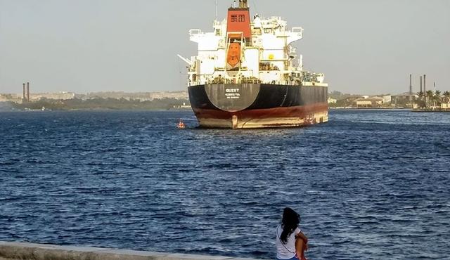 历史重演？美扣押中国油轮，私吞180万桶原油	，中方给出三句话