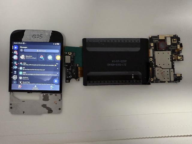 黑莓借壳复活？基于Android系统Zinwa Q25 Pro发售，改装自黑莓Q20