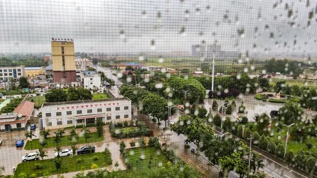 古浪：秋雨绵绵撒美景