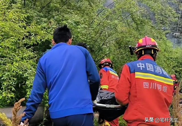 3对母女遗体又发现一具，在下游17公里石缝中找到，尸体面目全非