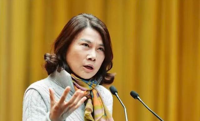 董明珠卸任仅1天，令人担心的事发生	，王自如的话终于有人信了