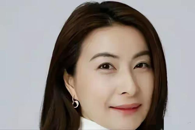 郭晶晶也没想到，18岁官宣喜讯的全红婵	，竟和她走了同一条"老路"