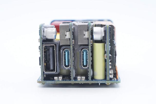 小米120W澎湃秒充+100W PD快充，酷态科10号超级电能充mini拆解