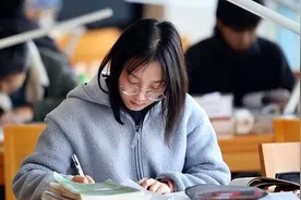 高考考上211和考研上211，两者含金量大不相同，后悔没早点知晓图片