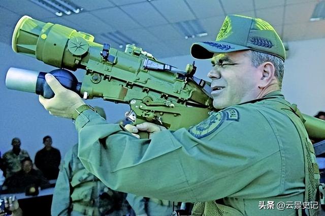 委内瑞拉致电中方后，油轮得到大批军舰护航，特朗普还是算漏一环