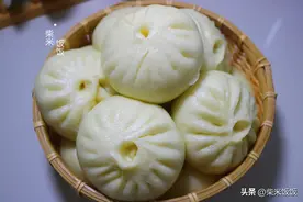 蒸了一锅素馅包子，鲜香四溢，比肉包还好吃图片