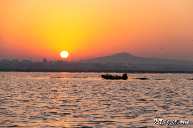千万别在秋天来泰安，不然真的很难戒断