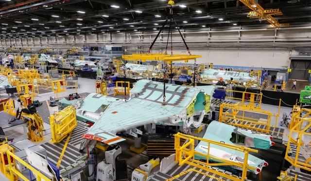 美军需求引爆导弹扩产，特朗普签98亿大单，制造商年产冲刺750枚