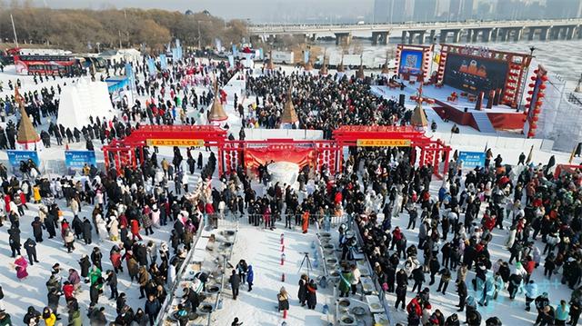 从档案中探寻哈尔滨冰雪文化蝶变之路