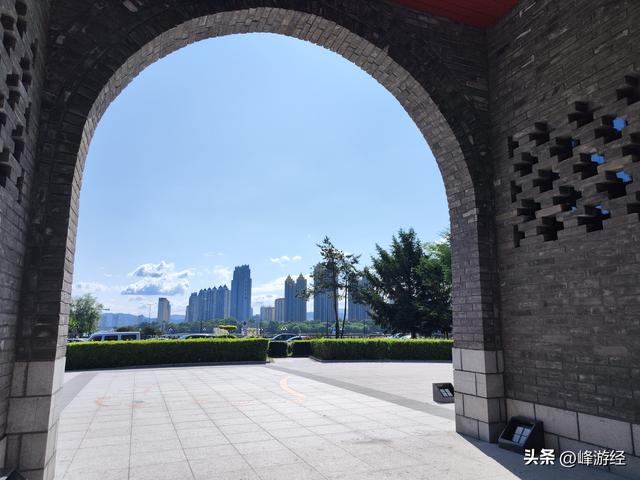 寻找吉林城的历史遗迹，临江门广场为何立着迎恩门