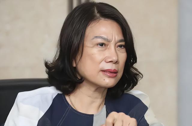 被停职审查、转移资产、搞办公室恋情，董明珠身上标签哪个是真的