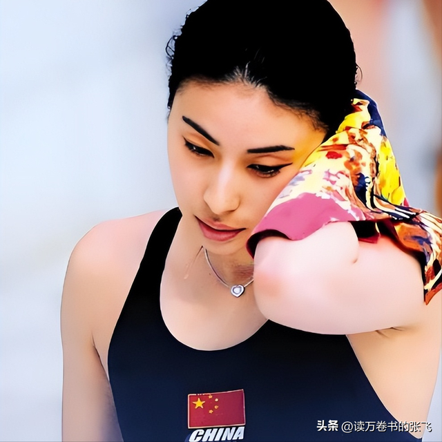 霍震霆没想到，44岁儿媳郭晶晶再次官宣喜讯，让整个阔太圈沉默了