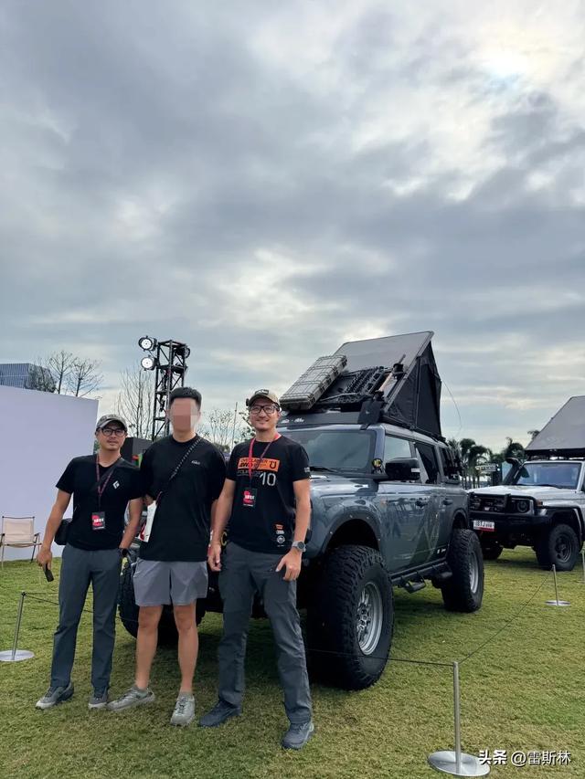 90岁还在玩车的爷爷,比我活得精彩多了