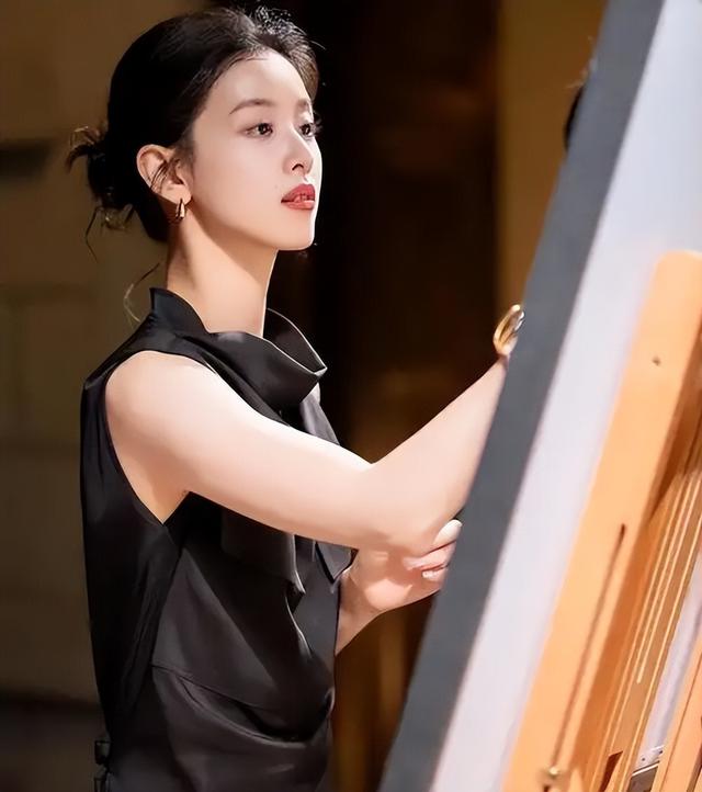 刘强东没想到，离过年不到2月	，章泽天走上了和田朴珺一样的路