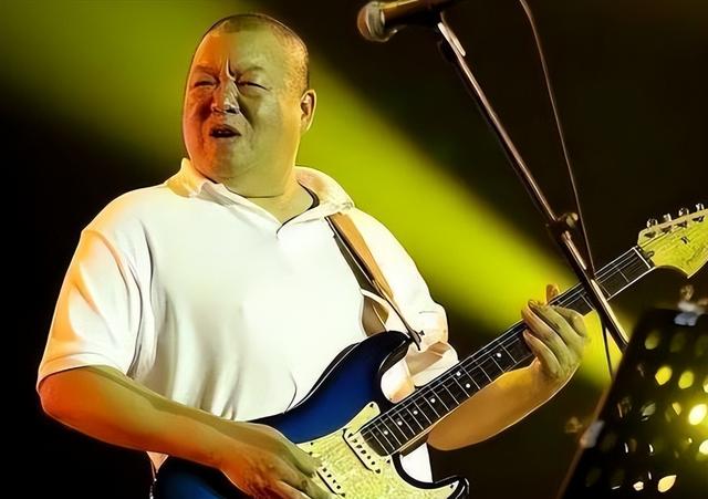 连上5次春晚，却和恩师同居怀孕被骗流产	，如今56岁的她依然单身