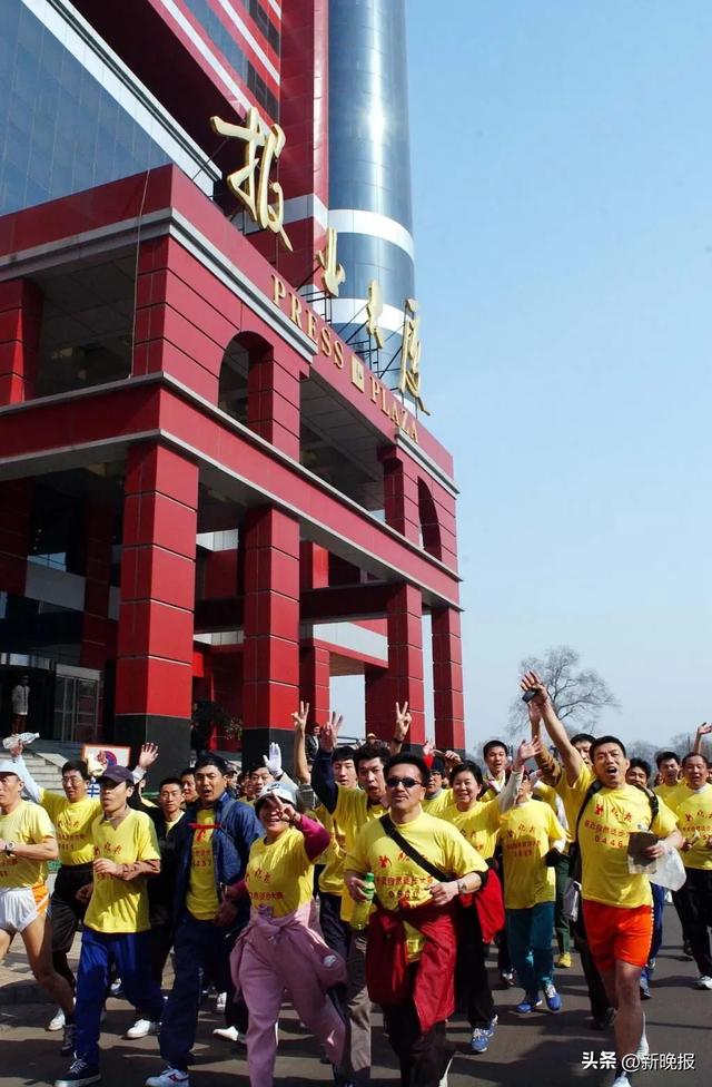 哈尔滨徒步“天花板”来了！新晚报万人徒步嘉年华团队预报名开启——