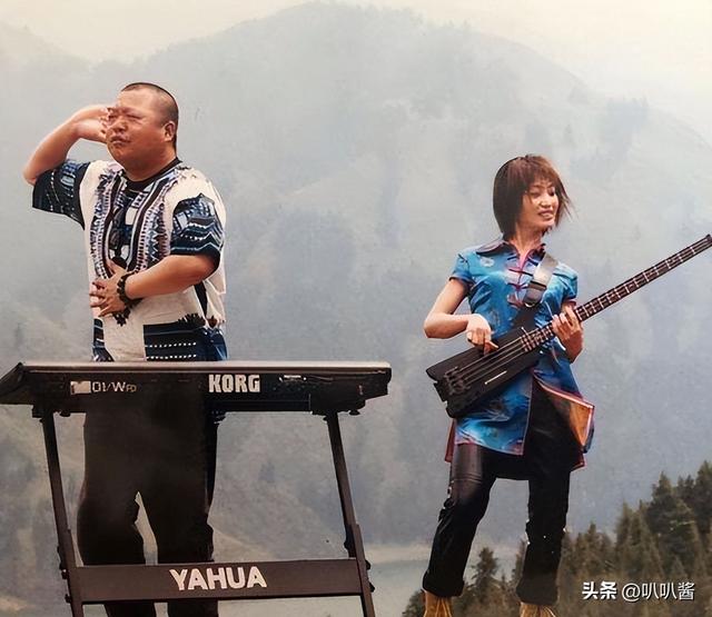 她连上5次春晚，私下却和恩师同居怀孕被骗流产，今57岁依然单身