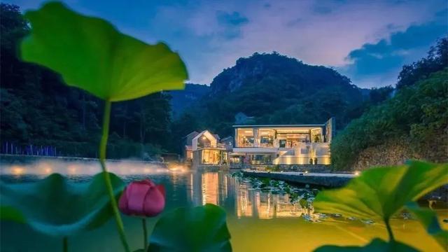 南有琅琊古城｜北有红叶柿岩，解码文旅双星炼成记