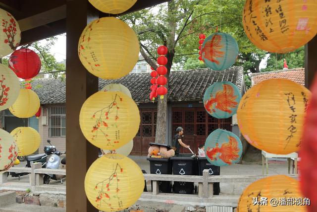 2005年国庆，南泉街上走了一圈，随便拍了一组当地人生活