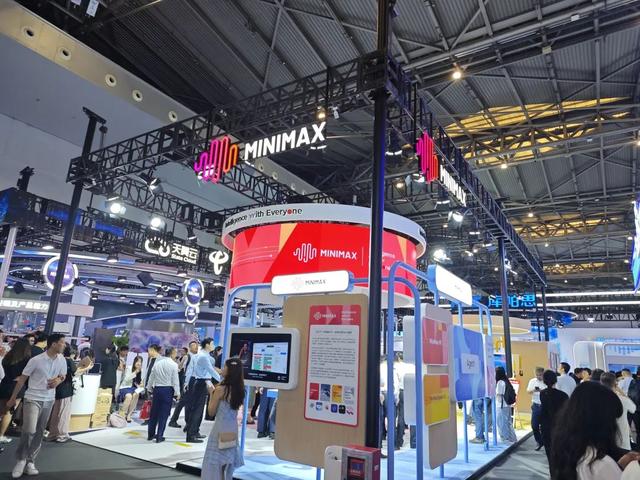 MiniMax创始人闫俊杰：AI正进化为更强的生产力