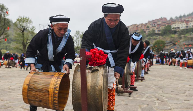 广西与贵州交界处的“菇类村”，女性衣着开放，以母系社会为主
