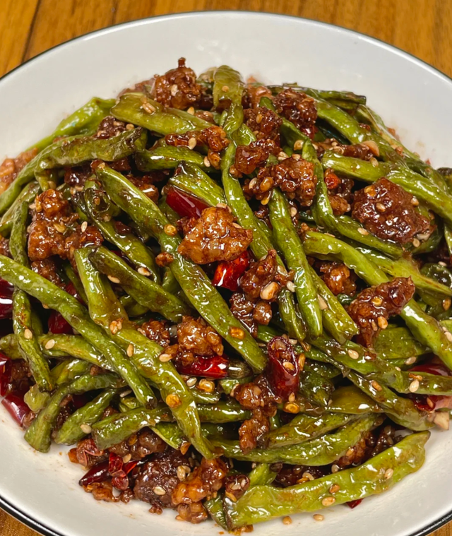 全家都爱吃的家常小炒，简单一炒，鲜香入味超下饭