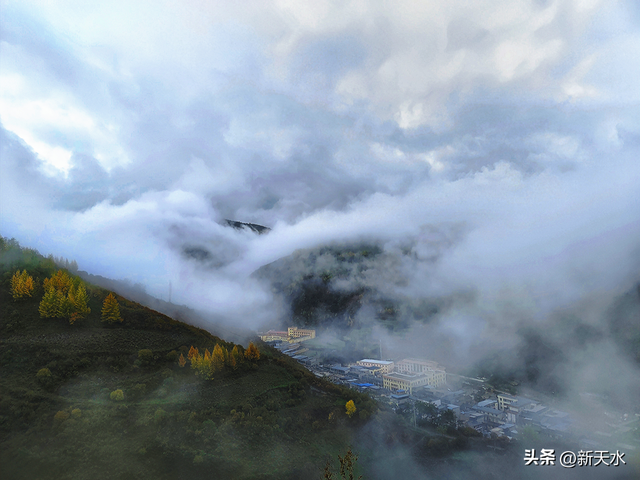 武山县杨河镇：碧水映秋色 烟岚锁峰峦