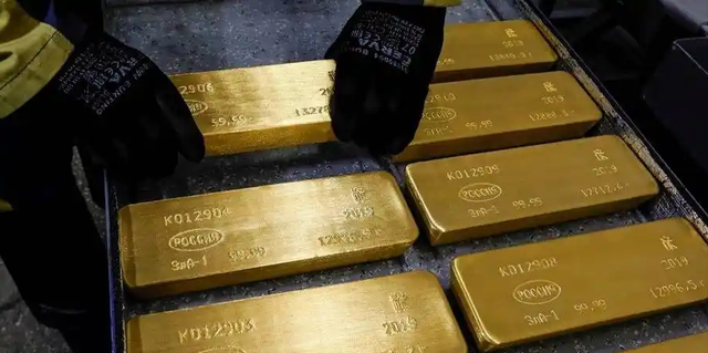 把黄金卖给自己人，俄罗斯在打造金融堡垒，还是透支最后的老本？
