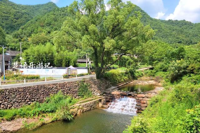 浙江宁波这里一岙藏4村，个个都有清溪瀑布，堪称隐秘的玩水胜地