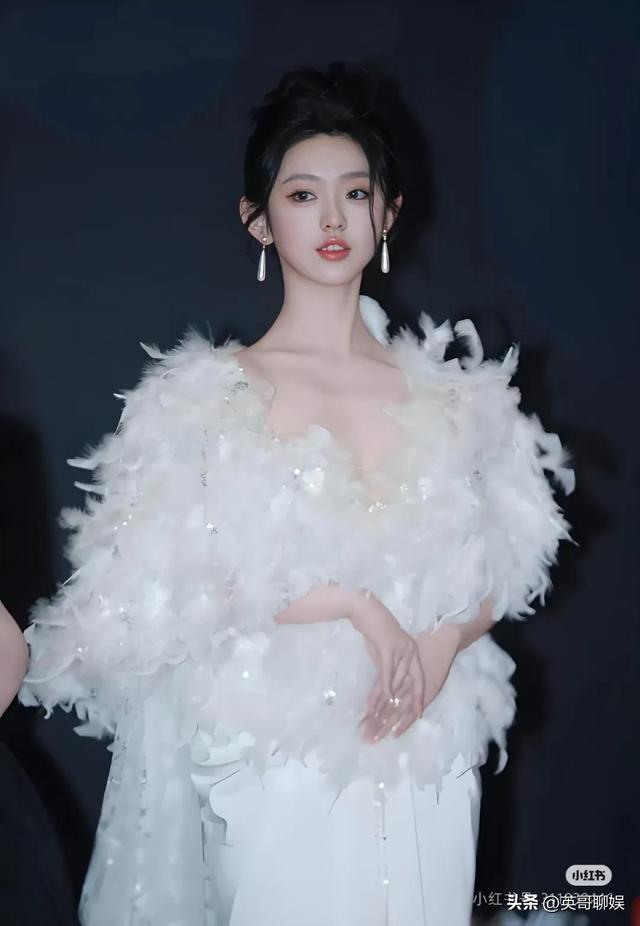 短剧圈人气最高十位女演员，刘念垫底，韩雨彤跌出前五，榜首太美