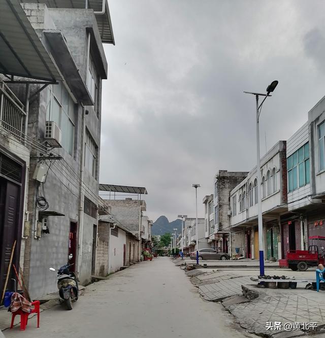 广西河池市大化县都阳镇有块飞地在果德县，为何后来就划给平果市