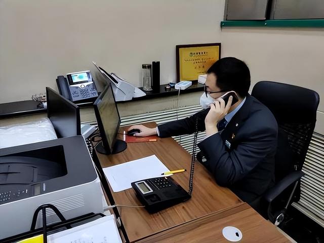 大批内鬼被抓！公安部披露惊人内幕，幕后黑手身份曝光，不简单