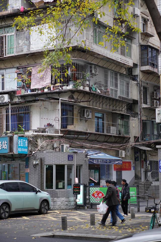 福州这条宝藏老街，不仅有千年前的古建筑，还有充满烟火气的小店