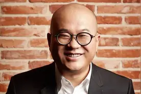 跨界卖枕头，年入50亿，亚朵把副业干成了主业图片