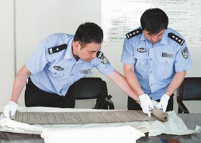 由于保存太好，字迹太“现代”，它最初被判为赝品，现成一级文物