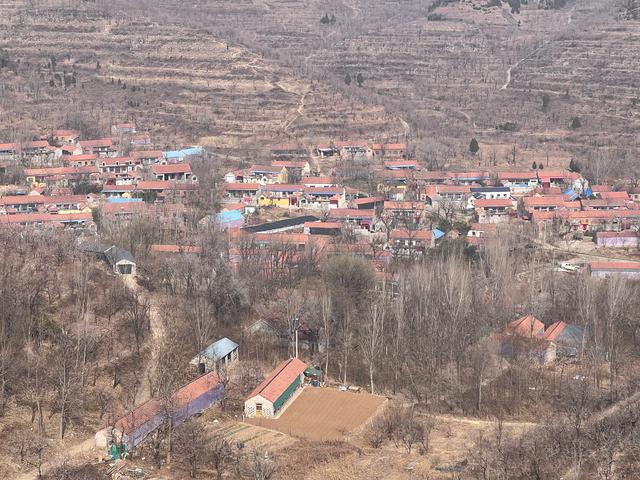 大雪节气没有雪,这天去了山东临朐县一个山村。