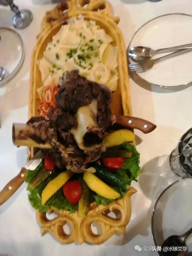 【水缘文学•散文随笔】两碗青菜面​||贾克昌(江苏)