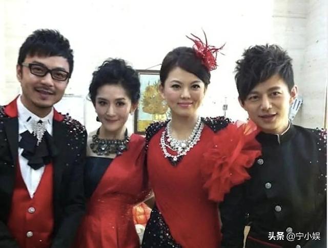 不止翻红！中秋夜央视高调选择谢娜侯佩岑，给娱乐圈好好上了一课