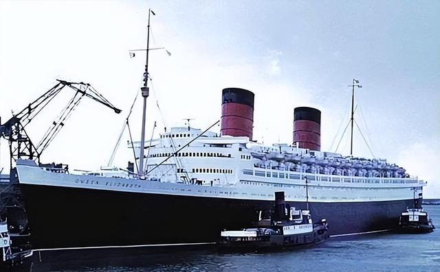 又让张召忠说中了？东拼西凑550亿建的2艘航母，如今彻底成为累赘