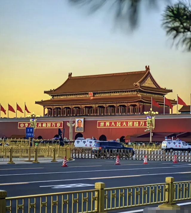 太意外！大量海外游客涌入中国，打着旅游“幌子”，实则另有目的