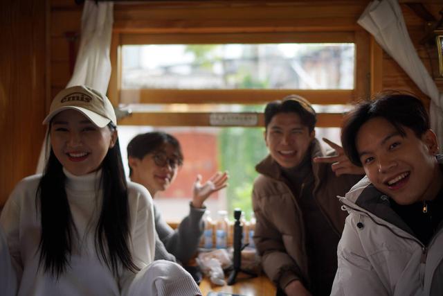 【外眼看云南】汽笛声中的“慢生活”，一场跨越国界的乡愁之旅