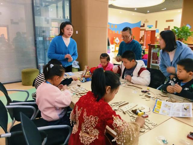 【酷玩科学】“友好相伴 快乐成长”敦煌市图书馆科普实验课堂——第四期《海盗船的内部结构》