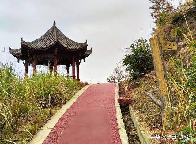 成都金堂爆红的徒步路线，被严重低估，360度观景台超级惊艳！