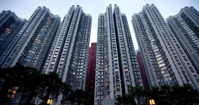 曹德旺预言要成真？若不出意外	，2026年房地产将面临5大转折