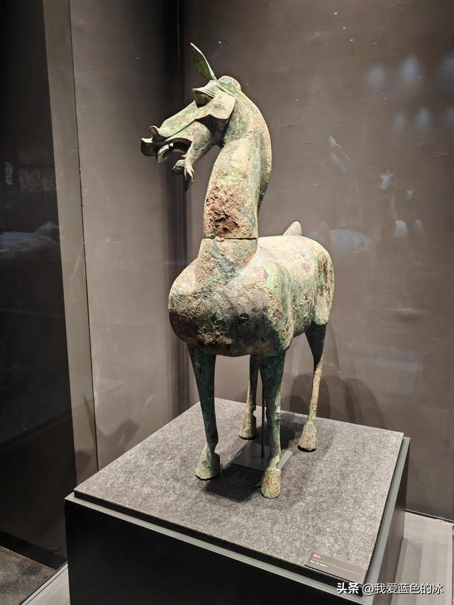 参观保定市博物馆，看到这个展厅，就觉得这个博物馆档次不够高