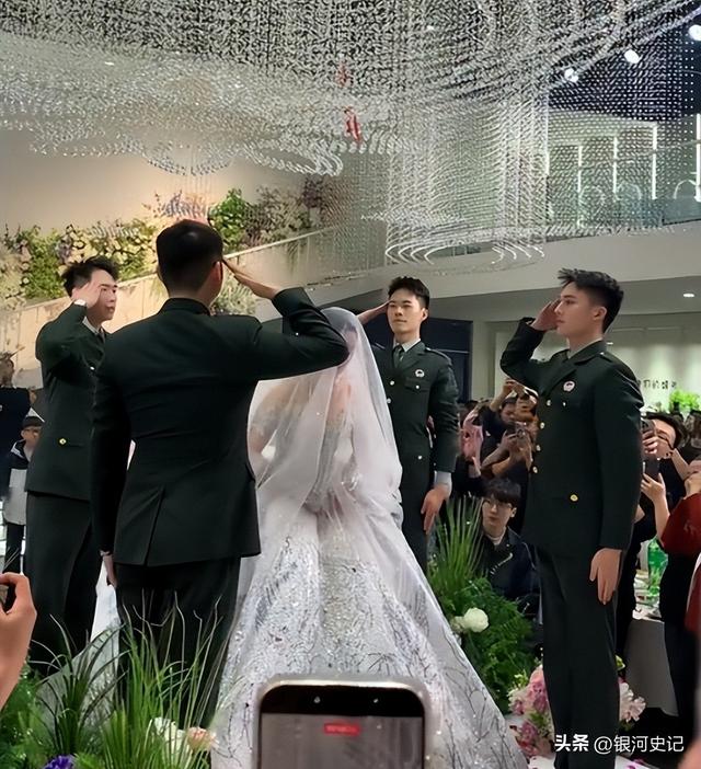 张自轩婚礼现场，新娘很强势两次拒绝他的亲密动作，岳父实力不菲