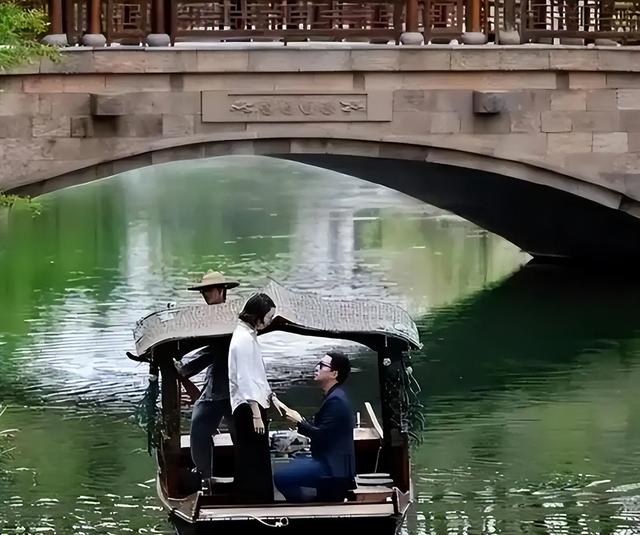 霍启仁妻子家世曝光，是泰国首富，与霍家门当户对，比郭晶晶不差